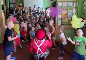 Dzień Przedszkolaka - występ klauna